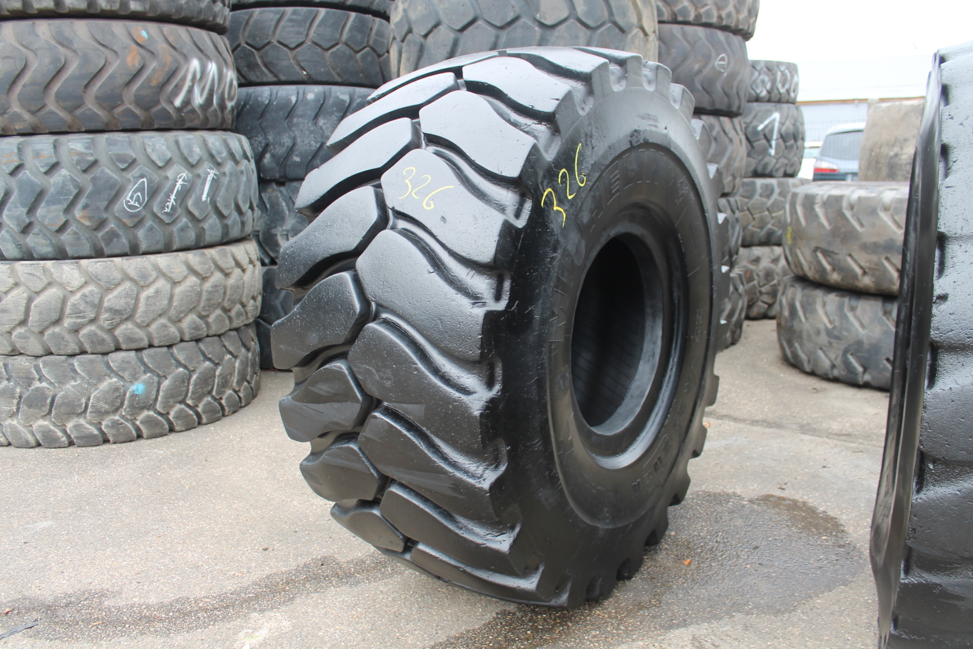 29 2.25 tyres